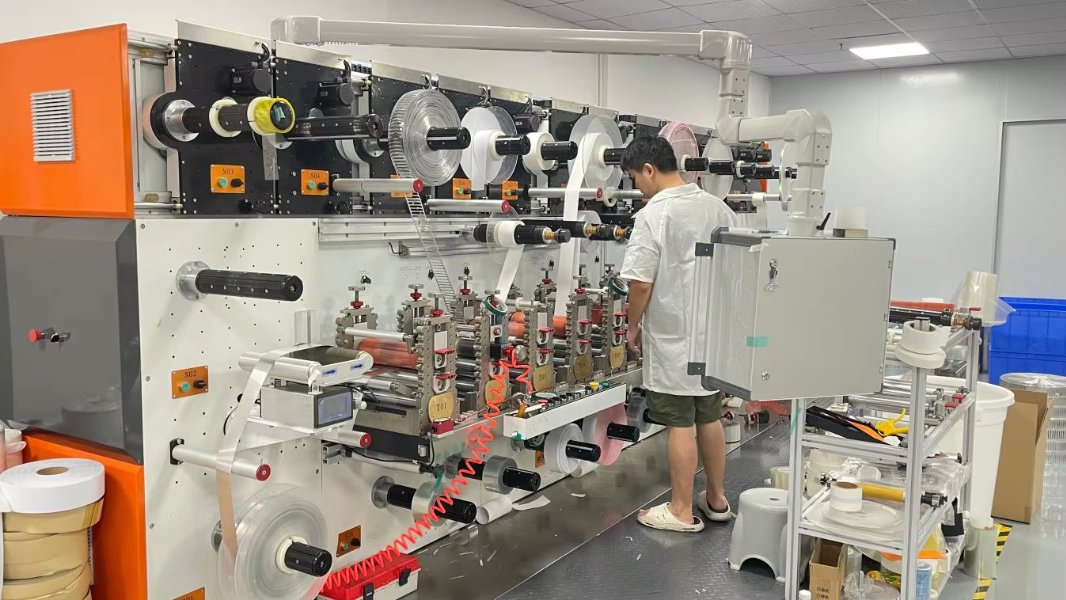 Circular cutting machine – MedZen factory