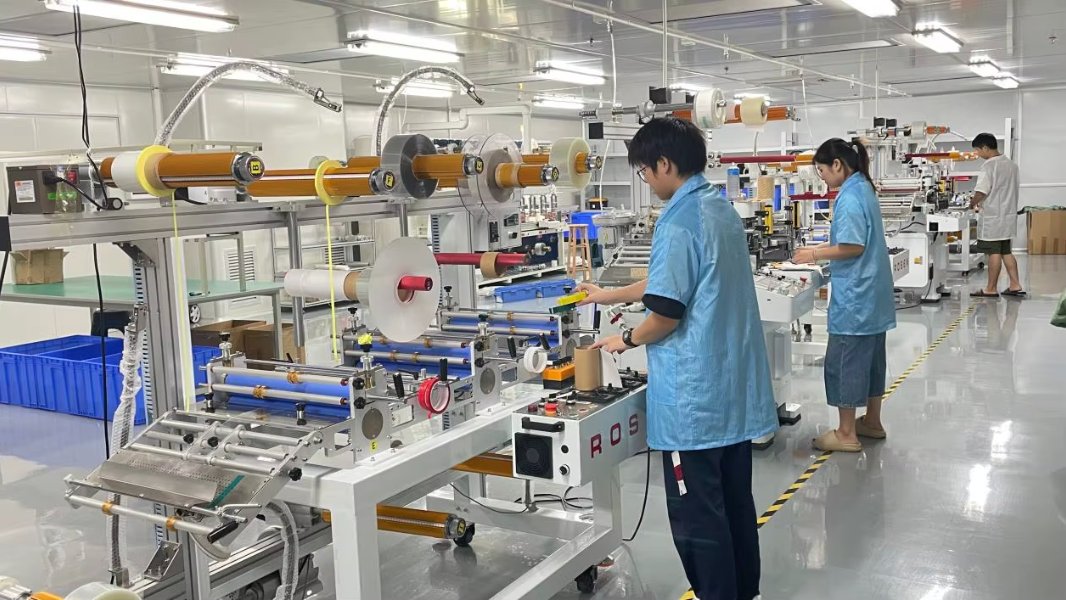 Die cutting machine – MedZen factory